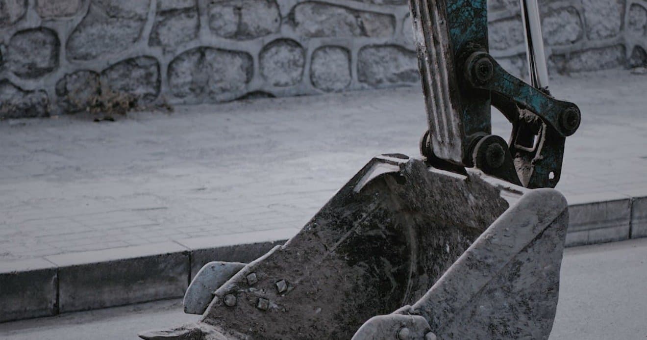 You are currently viewing Digging for Gold: The Economic Impact of Excavation